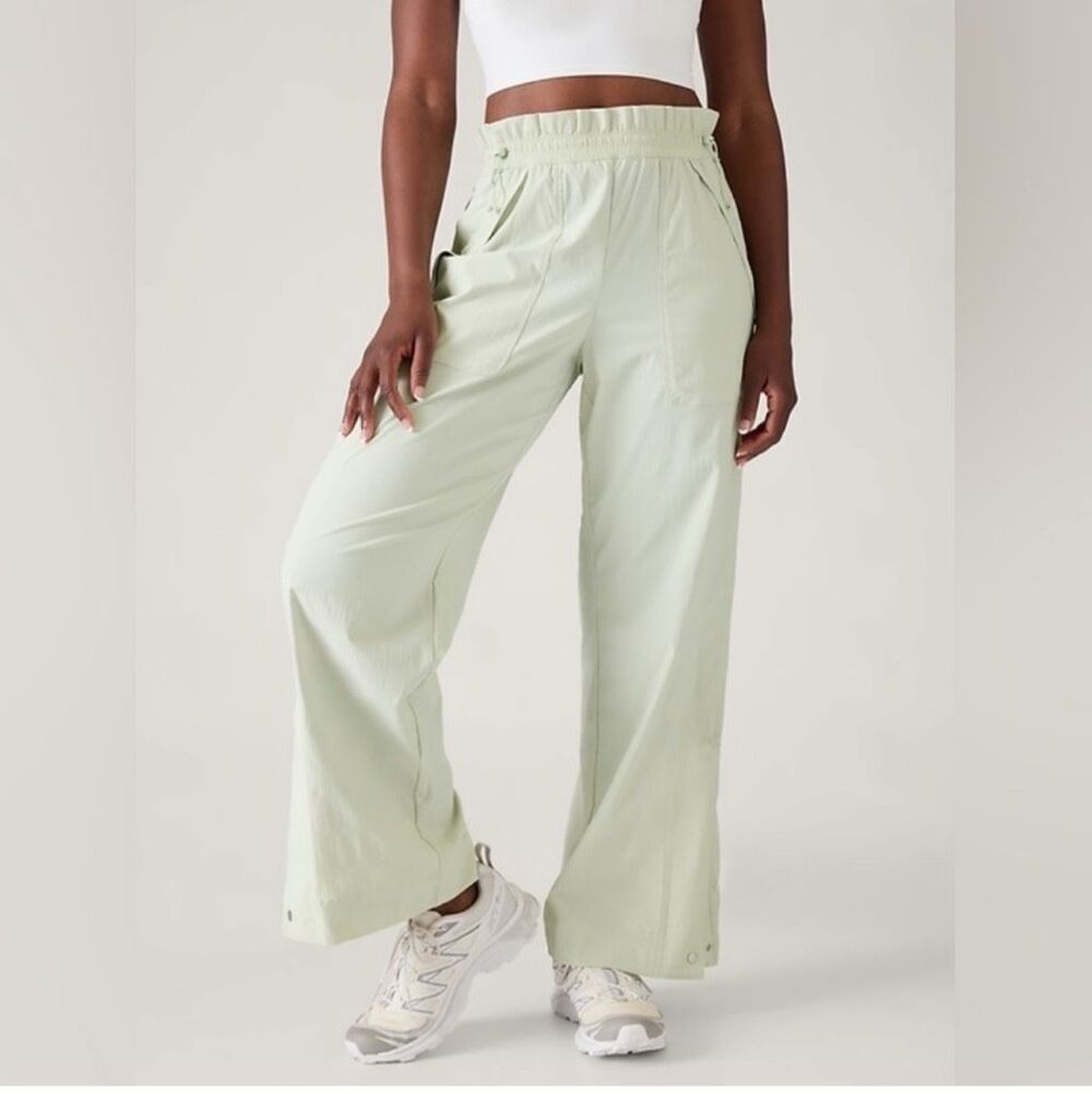 ATHLETA Trekkie High Rise Parachute Pants In Celedon Mist